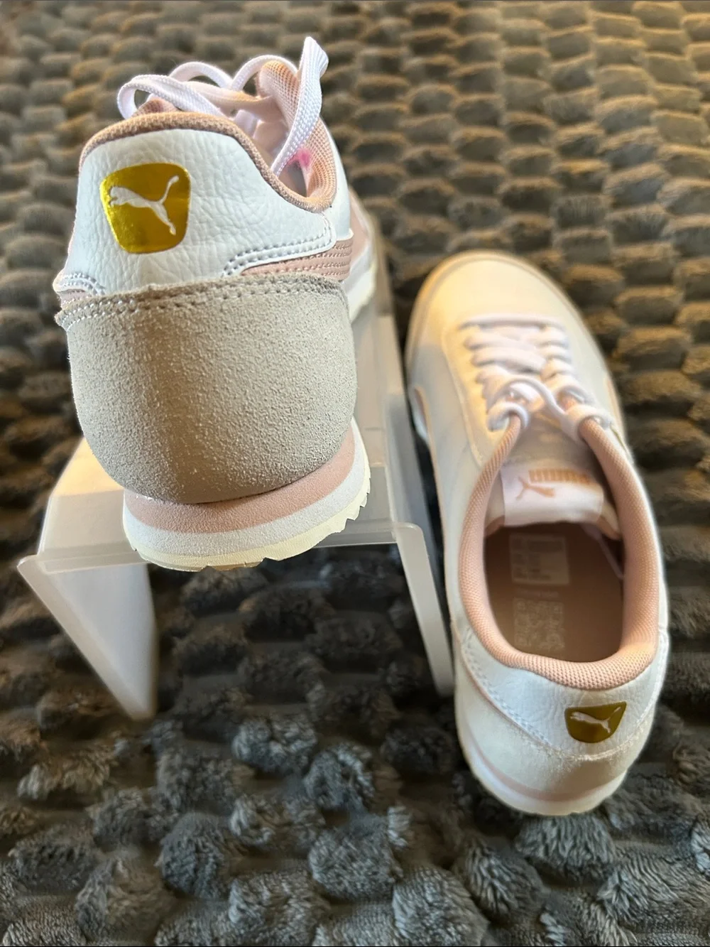 Puma White and Pale Pink Women's Sneakers